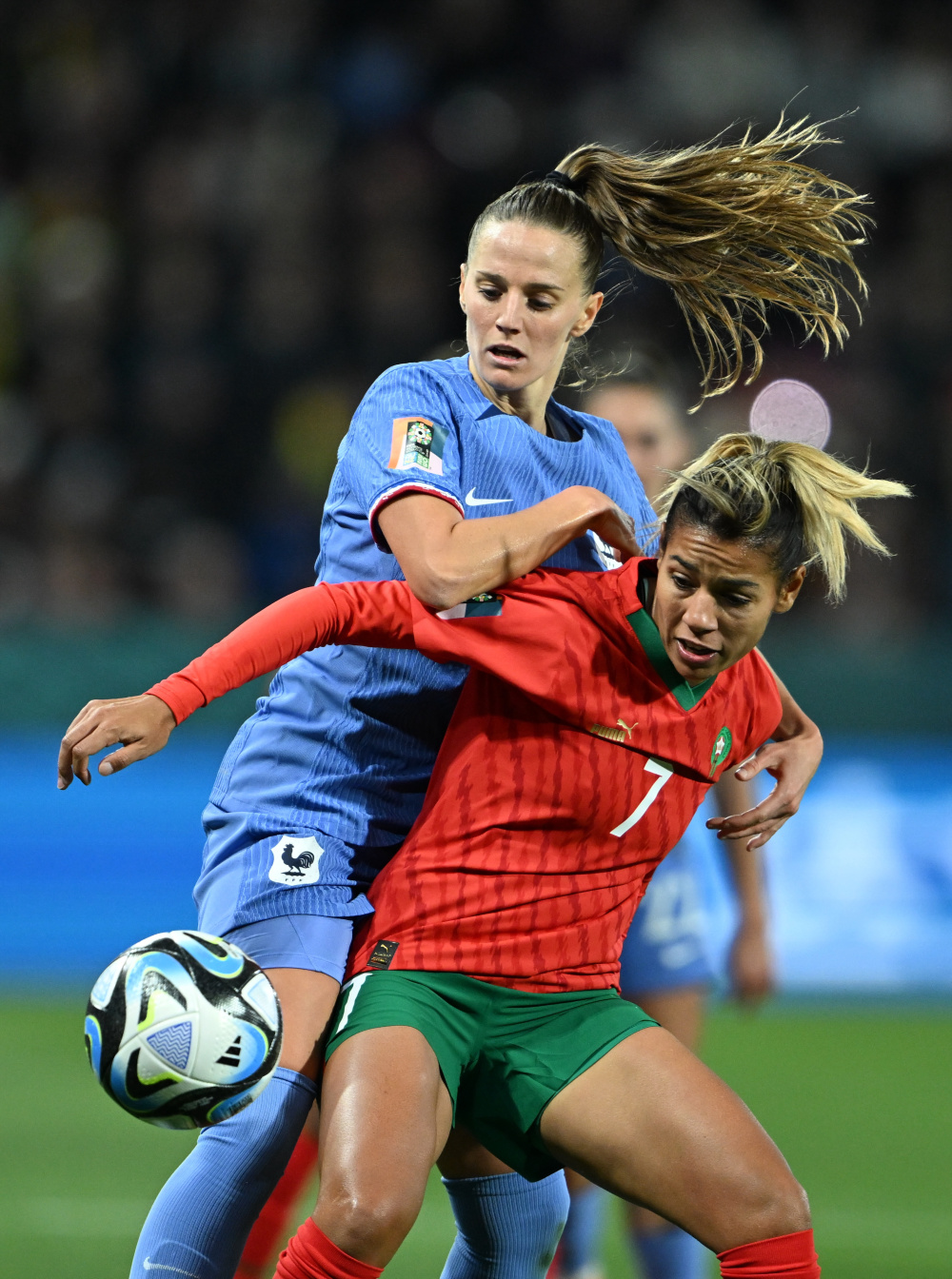 世界女足联赛中看到不同的风格与技巧的简单介绍