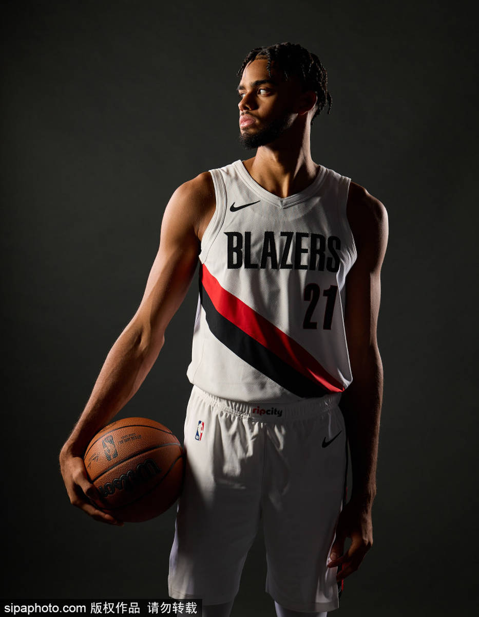 波特兰开拓者队主控因伤报销整赛季的简单介绍