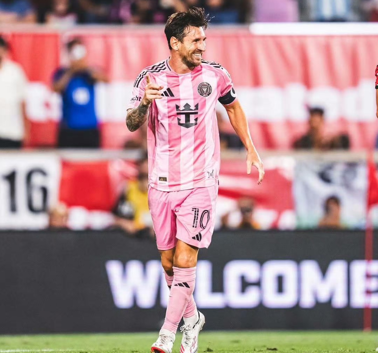 圣埃蒂安客场逆转梅斯,法甲领跑之路依旧坚挺 圣埃蒂安客场逆转梅斯,法甲领跑之路依旧坚挺