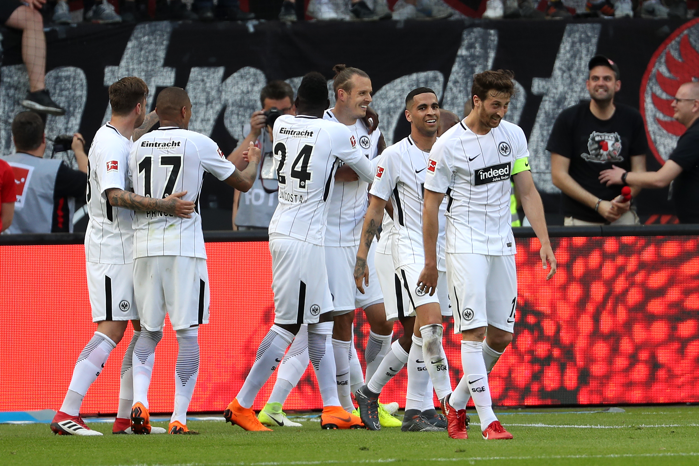 汉堡主场险胜法兰克福，豪取三分