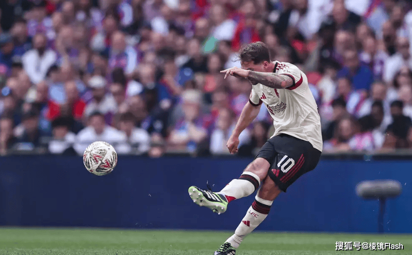 曼城鏖战奥地利，范戴克高光表现