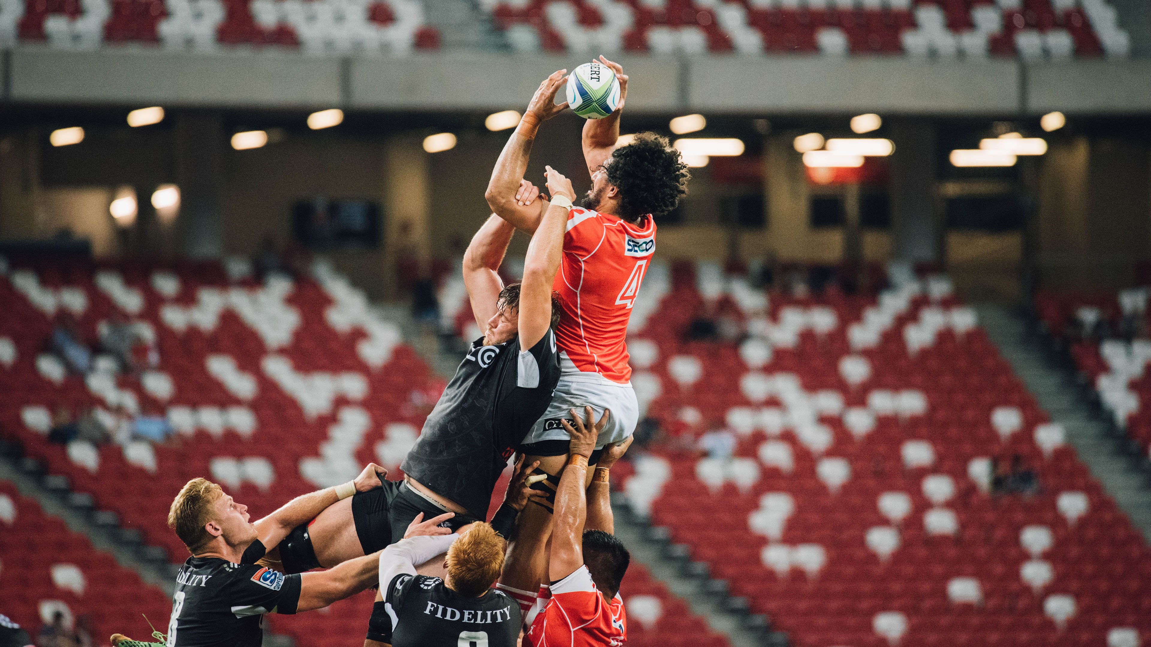 唯一性的绽放，小贾伦在年度焦点之战中接管比赛，马刺带走胜利